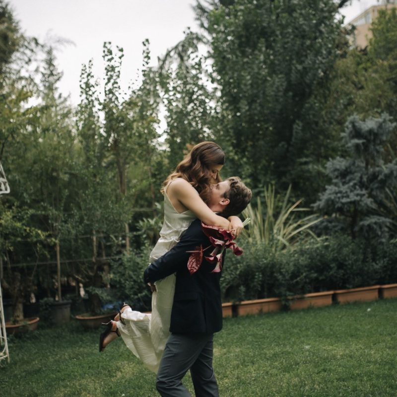 Organizing vineyard weddings for foreigners