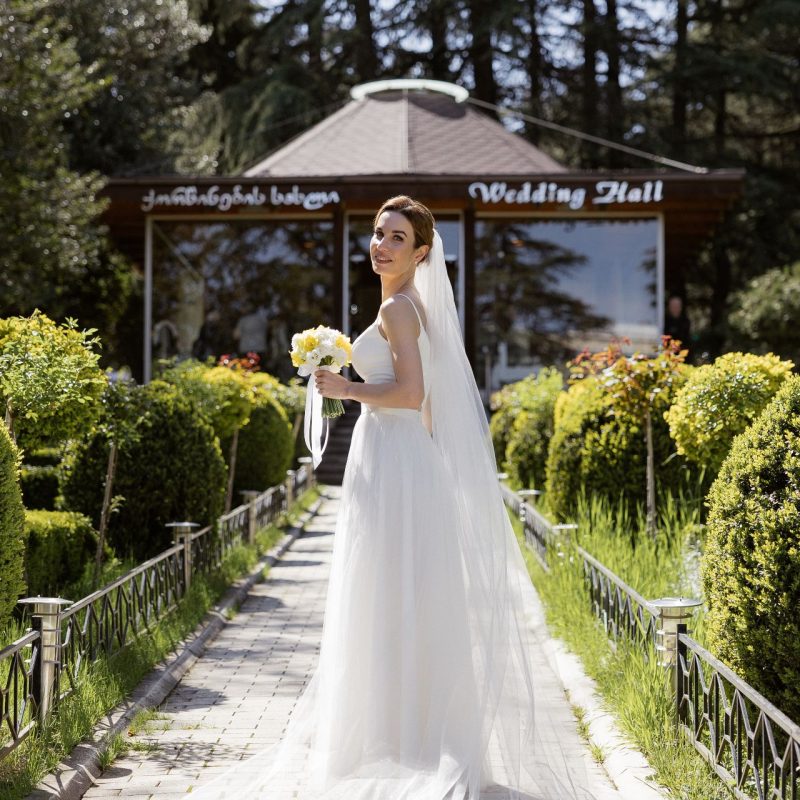 Winery wedding planning service foreigners